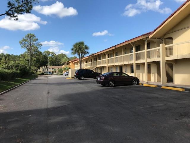 Days Inn By Wyndham Jacksonville Baymeadows Esterno foto