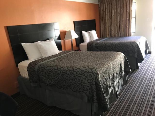 Days Inn By Wyndham Jacksonville Baymeadows Esterno foto