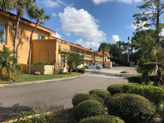 Days Inn By Wyndham Jacksonville Baymeadows Esterno foto