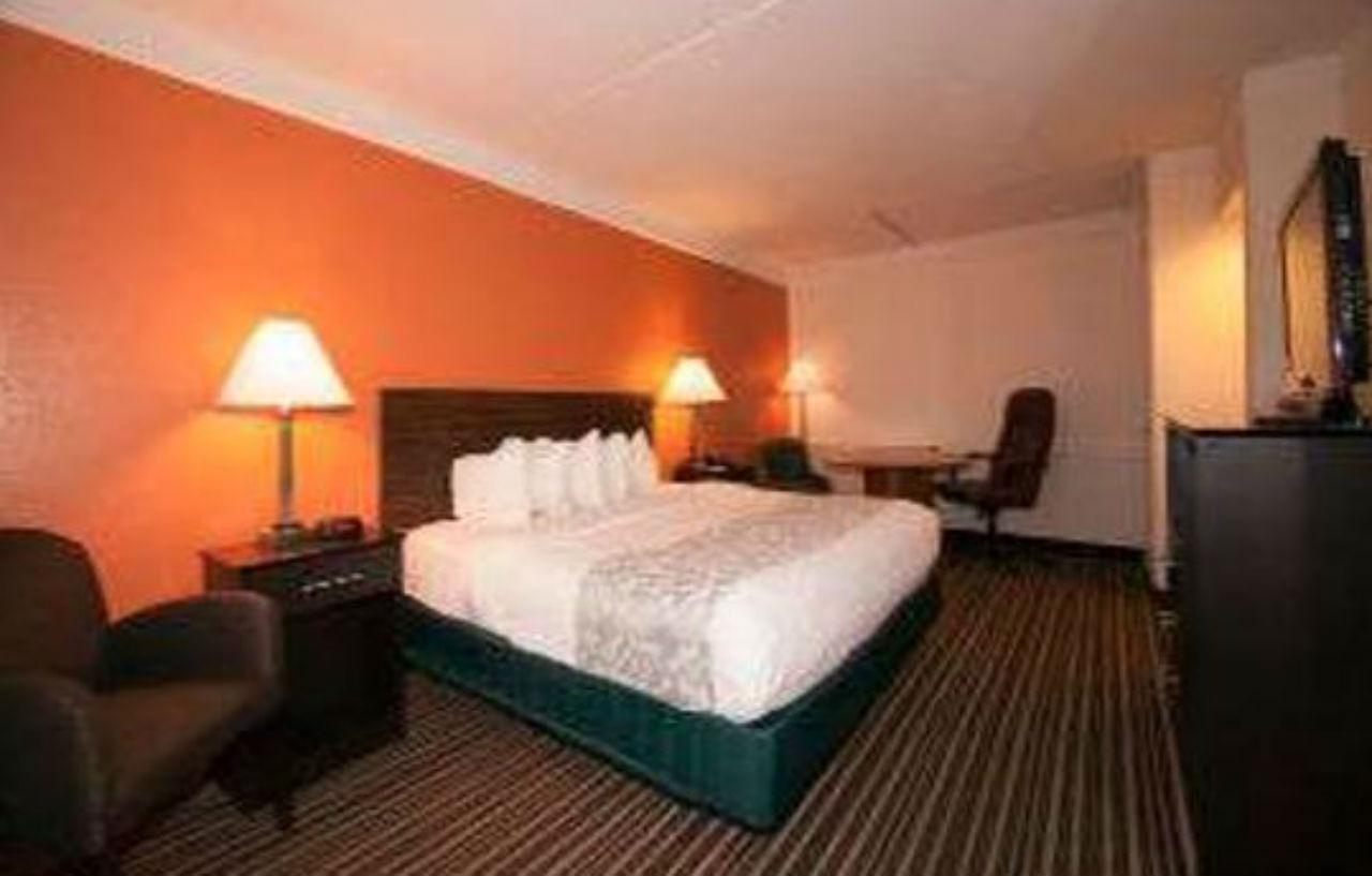 Days Inn By Wyndham Jacksonville Baymeadows Esterno foto